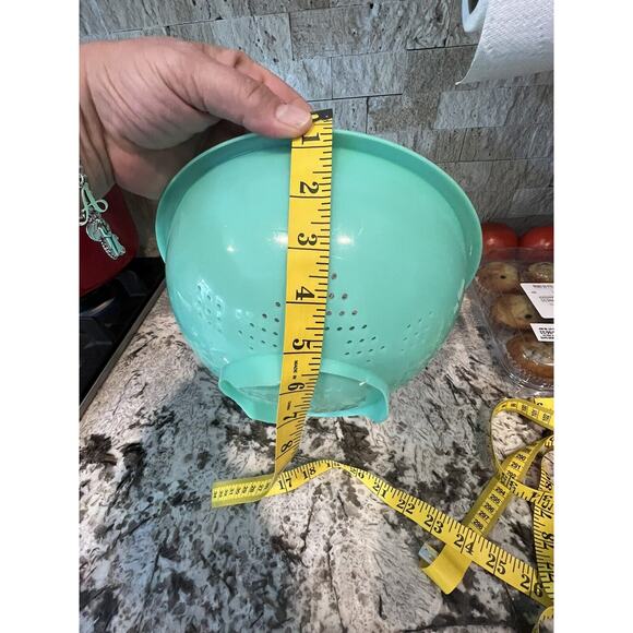 Tupperware Vintage Jadeite Green Footed Colander Strainer Bowl 339 Jade - Picture 5 of 6